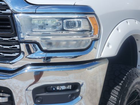 Used 2019 RAM 2500 Limited AWD/4WD image 10