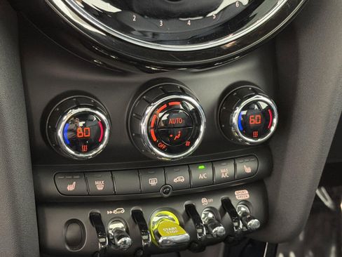 Used 2023 MINI Cooper SE image 15