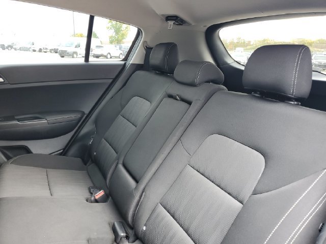 Used 2017 Kia Sportage LX AWD/4WD image 28