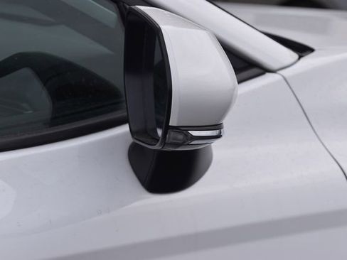 Used 2025 Toyota Camry SE image 26