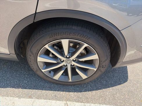 Used 2025 Acura MDX SH-AWD w/ Technology Package image 8