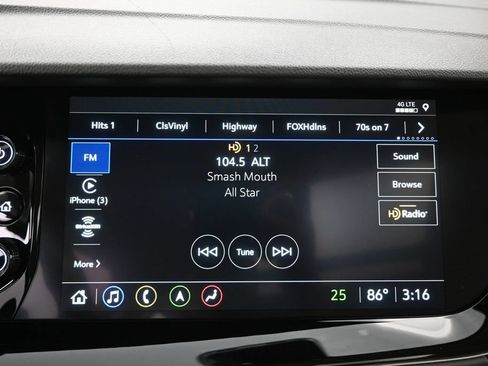 Used 2023 Buick Envision Avenir AWD/4WD image 17