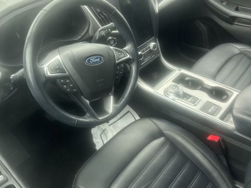 Used 2022 Ford Edge SEL w/ Convenience Package image 5