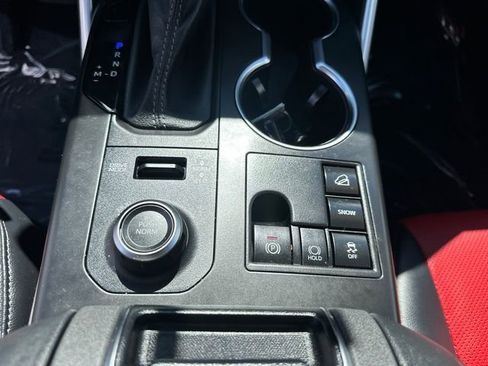 Used 2023 Toyota Highlander XSE AWD/4WD image 33