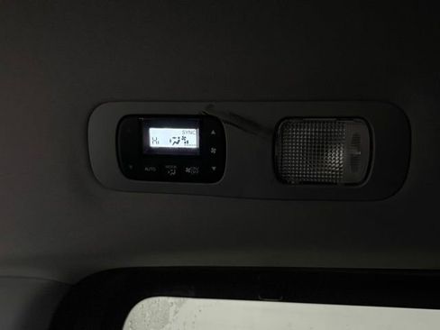 Used 2024 Honda Odyssey EX image 21