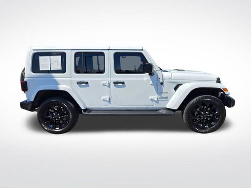 Used 2023 Jeep Wrangler Unlimited Sahara w/ Cold Weather Group AWD/4WD image 2