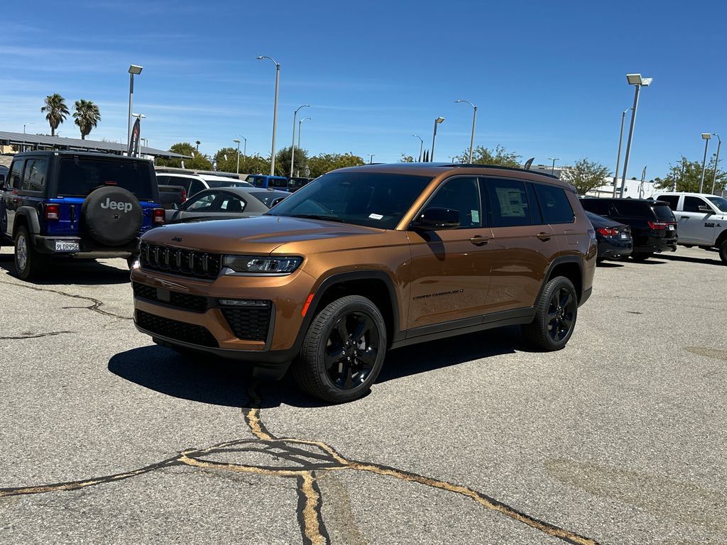 New 2026 Jeep Grand Cherokee L Limited w/ Limited Altitude Package RWD image 2
