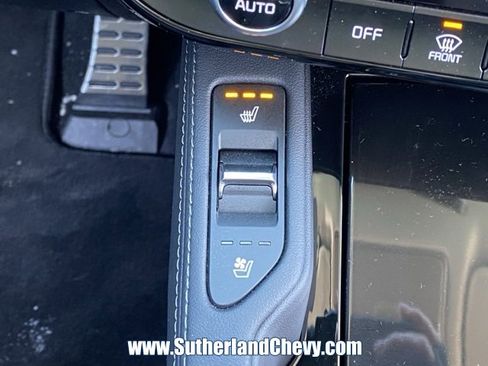 Used 2025 Kia Telluride AWD image 34