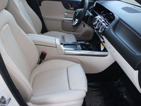 New 2026 Mercedes-Benz GLA 250 image 31