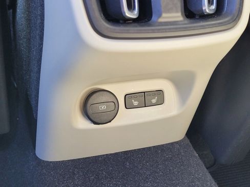 Certified 2023 Volvo XC40 B5 Plus w/ Driver Assist Package image 26