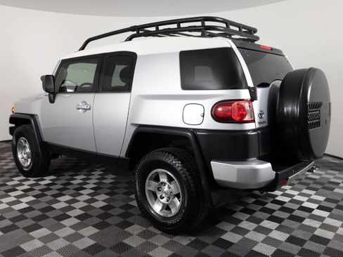 Used 2008 Toyota FJ Cruiser 4WD image 4