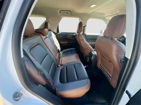 Used 2024 Ford Bronco Sport Outer Banks w/ Tech Package image 28