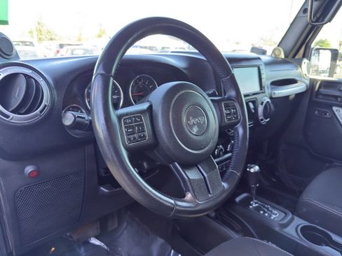 Used 2011 BMW 528i 528i 4dr Sedan image 24