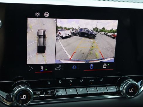 New 2025 GMC Canyon Elevation w/ Convenience Package image 17