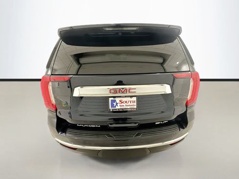 Certified 2023 GMC Yukon XL SLT w/ SLT Luxury Package RWD image 6