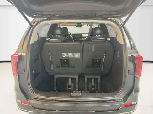 Used 2025 Kia Carnival SX w/ SX Dark Edition Package FWD image 27