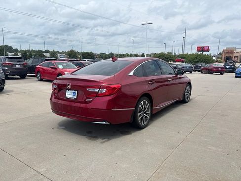 Used 2020 Honda Accord Touring image 5