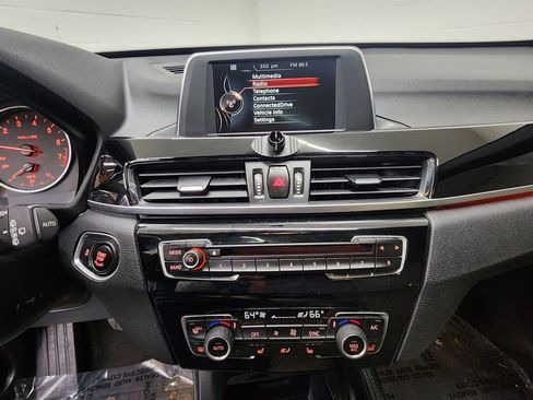 Used 2017 BMW X1 xDrive28i image 18