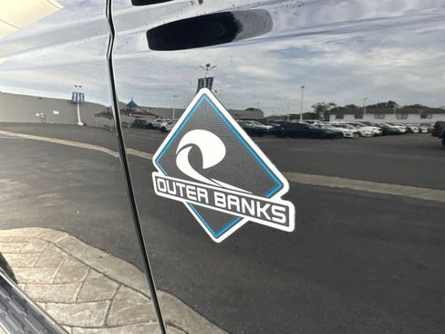 Used 2023 Ford Bronco Outer Banks AWD/4WD image 6