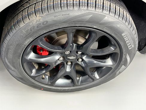 Used 2023 Dodge Durango R/T w/ Tow 'N Go Package AWD/4WD image 33