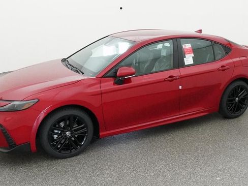 New 2026 Toyota Camry SE FWD image 2
