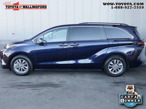 Certified 2024 Toyota Sienna XLE image 2
