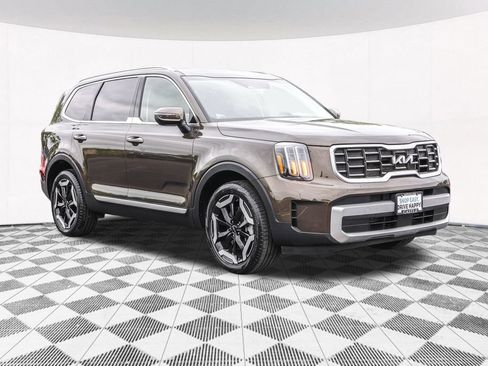 Used 2024 Kia Telluride S w/ S Sunroof Package AWD/4WD image 11