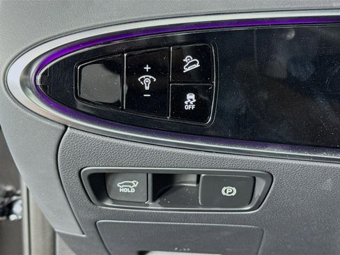 New 2023 Genesis Electrified GV70 Advanced image 10