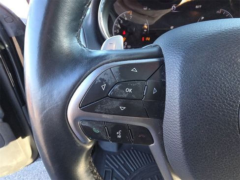 Used 2019 Jeep Grand Cherokee Limited X image 18