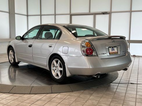 Used 2003 Nissan Altima 3.5 SE FWD image 5
