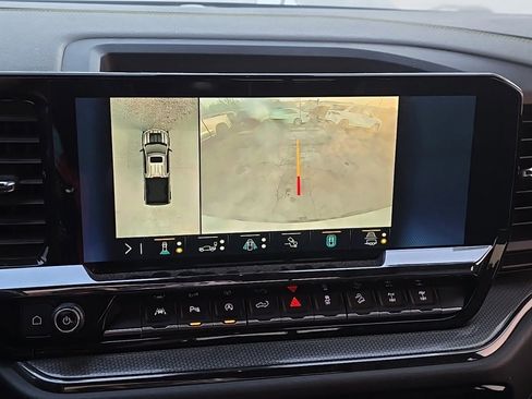 Used 2023 Chevrolet Silverado 1500 ZR2 w/ Technology Package image 17