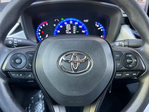 Certified 2022 Toyota Corolla LE FWD image 23