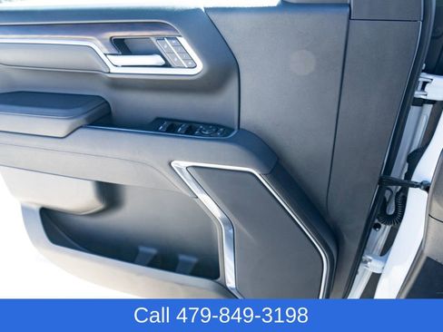 Used 2025 GMC Sierra 1500 SLT image 25