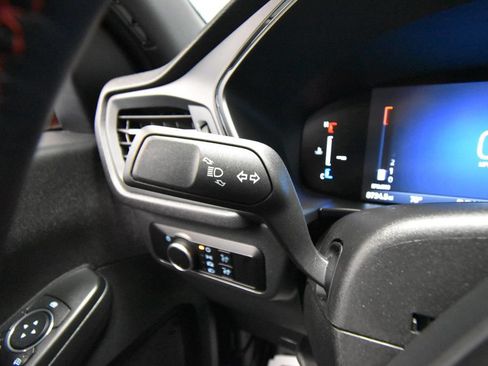 Used 2025 Ford Escape ST-Line w/ Cold Weather Package AWD/4WD image 13