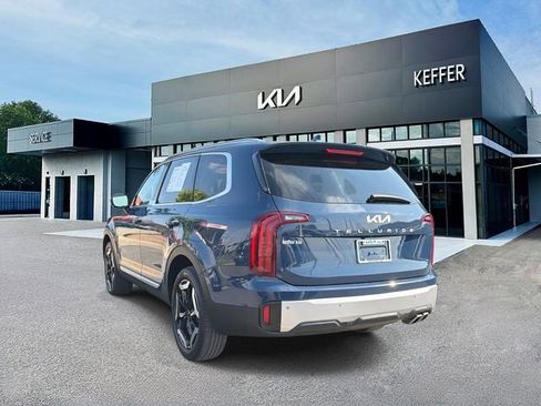 Certified 2025 Kia Telluride S FWD image 6