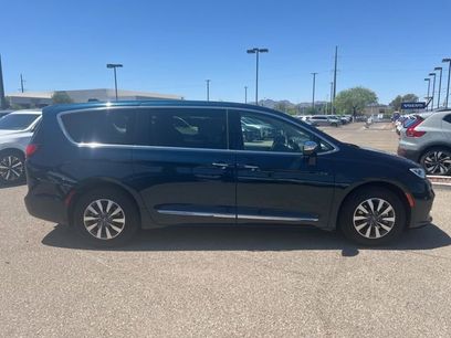 Used 2023 Chrysler Pacifica Limited