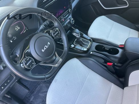Certified 2023 Kia Soul GT-Line FWD image 11