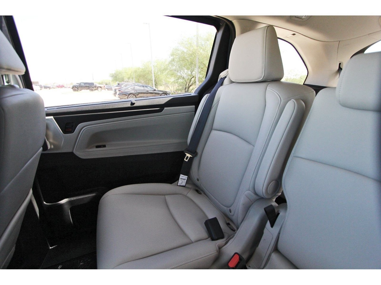 New 2027 Honda Odyssey EX-L image 13