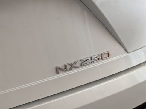 Used 2025 Lexus NX 250 FWD image 12