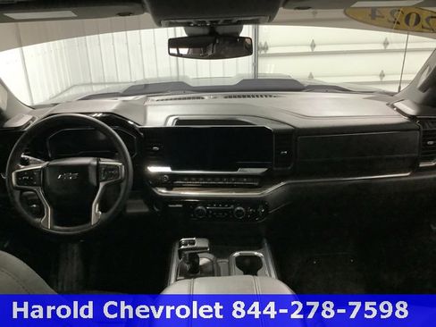 Used 2024 Chevrolet Silverado 1500 LT Trail Boss w/ LT Trail Boss Premium Package image 13