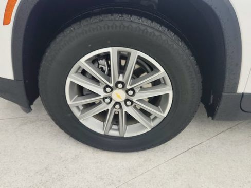 Certified 2023 Chevrolet Traverse LT FWD image 29