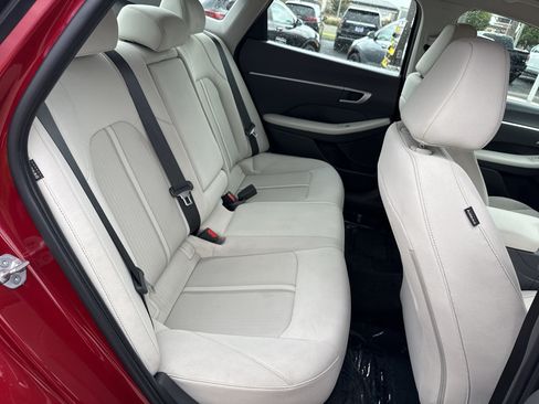 Used 2024 Hyundai Sonata SEL FWD image 12