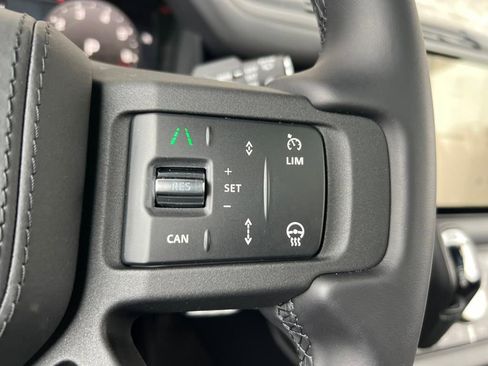New 2025 Land Rover Defender 110 V8 image 21