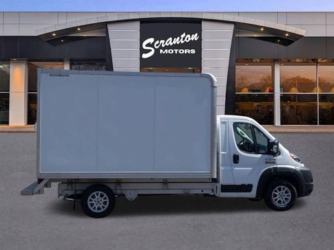 Used 2019 RAM ProMaster 3500 w/ Premium Appearance Group FWD image 6