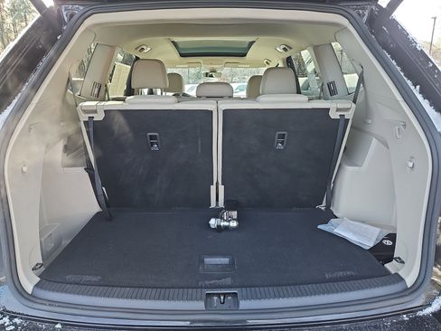 Used 2019 Volkswagen Atlas SE w/ Panoramic Sunroof Package image 34