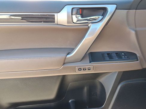 Used 2023 Lexus GX 460 Premium image 23