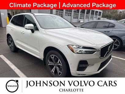 Used 2022 Volvo XC60 B5 Momentum w/ Advanced Package
