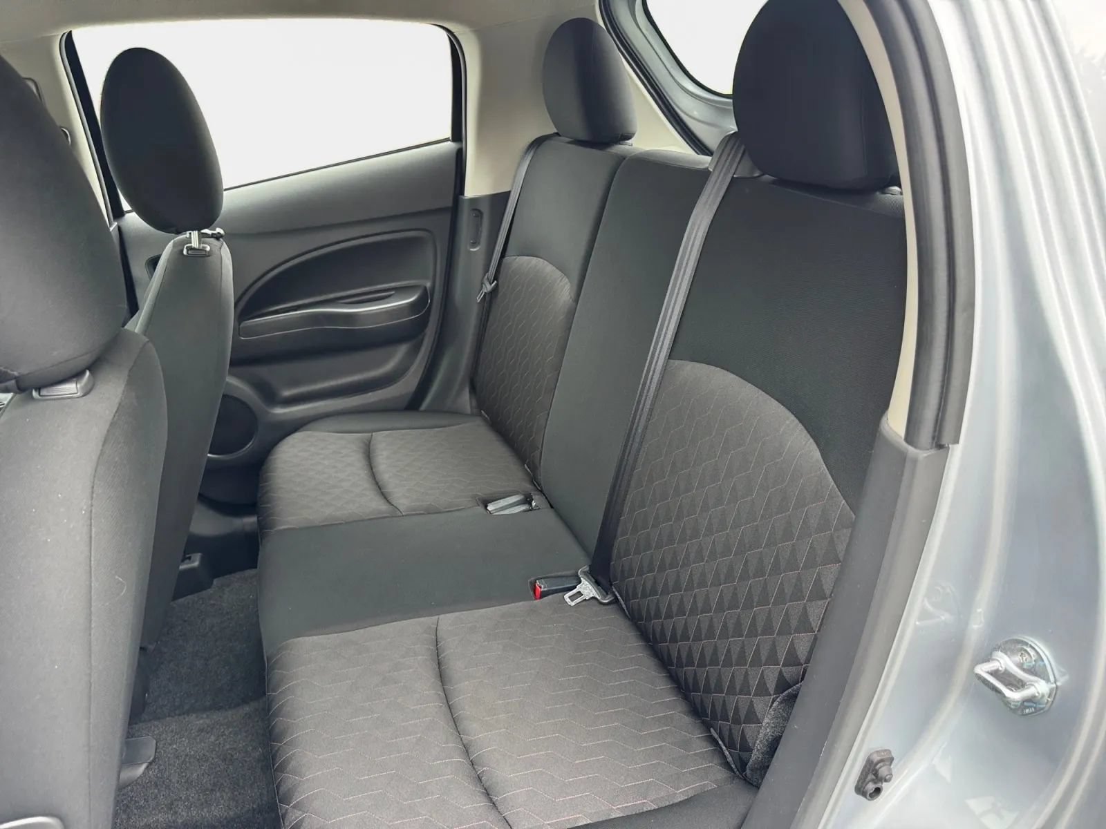 Used 2024 Mitsubishi Mirage ES FWD image 11