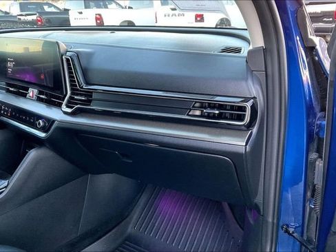 Used 2023 Kia Sportage SX image 16