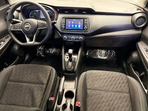 Used 2022 Nissan Kicks S FWD image 12
